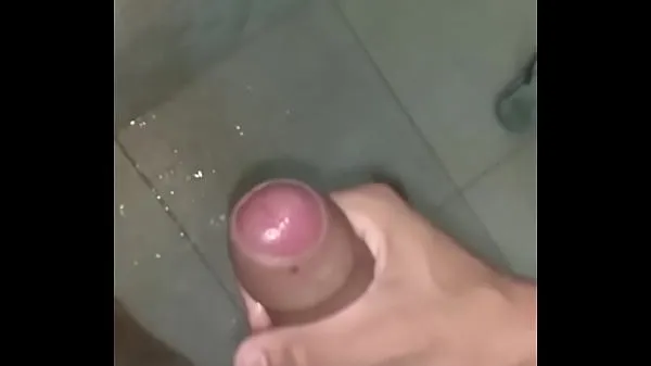 XXX Young boy wanking エネルギー映画