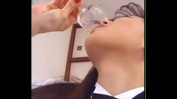 XXX Japanese Waitress Blowjobs And Cum Swallow energetických filmů