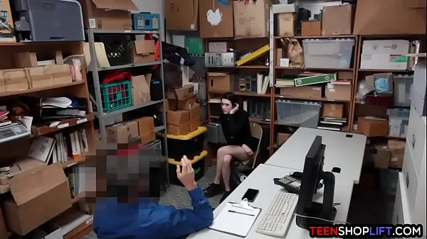 XXX Tiny Teen Gets Hammered In The Backroom Office ενεργειακές ταινίες