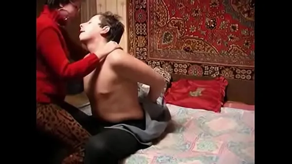 XXX Russian mature and boy having some fun alone 에너지 영화