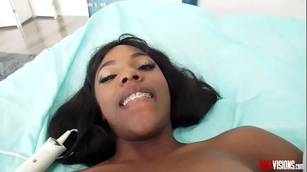 XXX Sweet Black babe Sarah Banks get her ebony pussy and ass fucked 에너지 영화