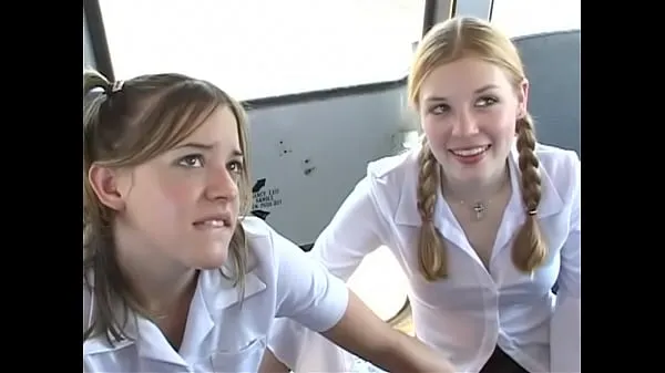 XXX In The Schoolbus-2 cute blow and fuck . HD energiaelokuvat