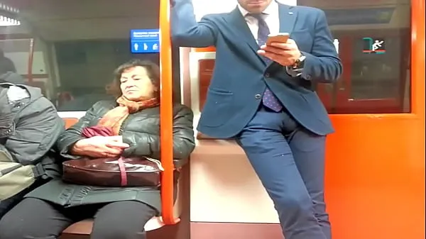 XXX Bulge Suit on the Metro ενεργειακές ταινίες