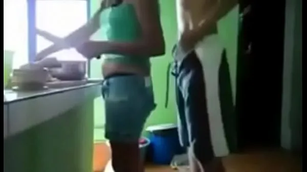 XXX Marido sai e a mulher dar pro amigo dele na cozinha energia Filmes