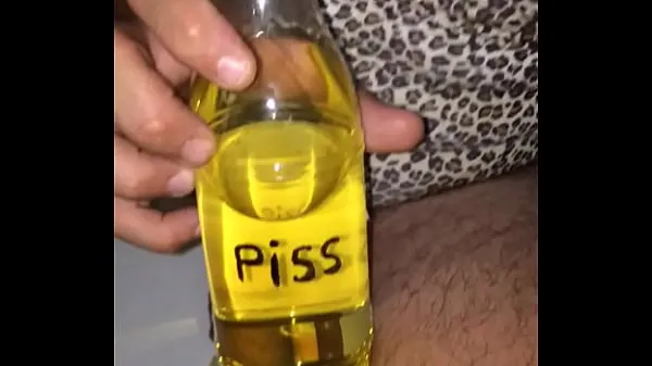 XXX dirty self piss on my body energifilmer