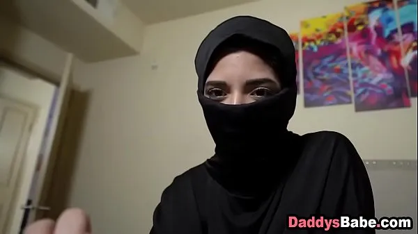 XXX Muslim stepdaughter gives stepdad a blowjob ऊर्जा फिल्में