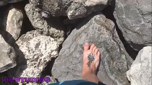 XXX Step Son Shows Sexy Naked Bare Feet At The Beach energifilmer