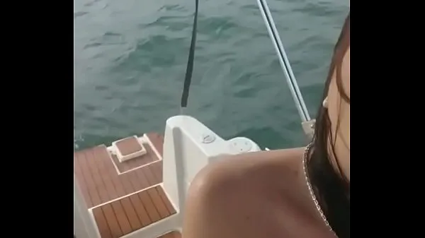 XXX hot fuck on the boat energifilmer