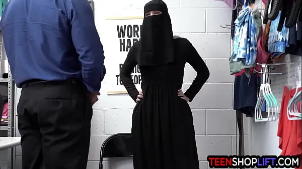 XXX Muslim teen thief Delilah Day exposed and exploited after stealing Film energi