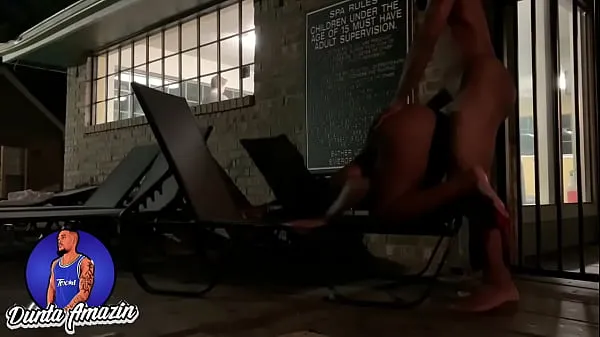 XXX Public fuck at the pool and we got caught أفلام الطاقة