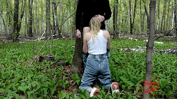 XXX Sexe passionné dans la forêt avant un orage - SOboyandSOgirl Films énergétiques