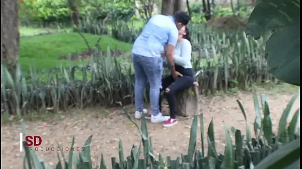 XXX SPYING ON A COUPLE IN THE PUBLIC PARK energy Movies