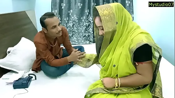 ภาพยนตร์ XXX Indian hot wife need money for husband treatment! Hindi Amateur sex energy