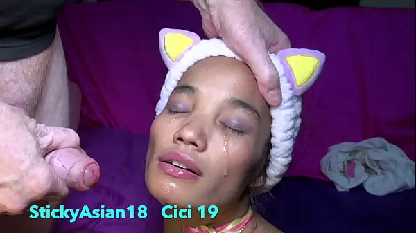 XXX StickyAsian18かわいいCiciは、テレビを見る前に体当たりする楽しいコックを取得します エネルギー映画