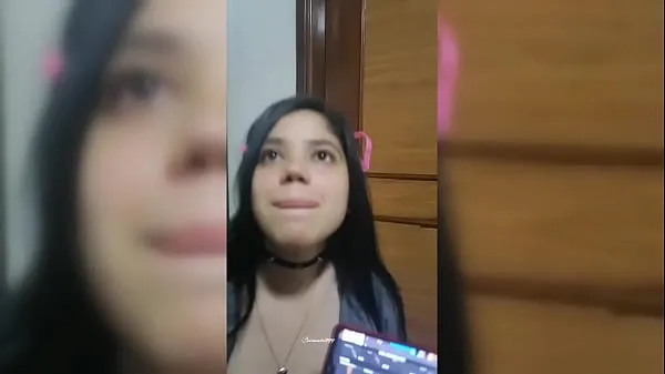 XXX Interrumpe A Su Novio No Lo Deja Jugar. Video Casero películas sobre energía