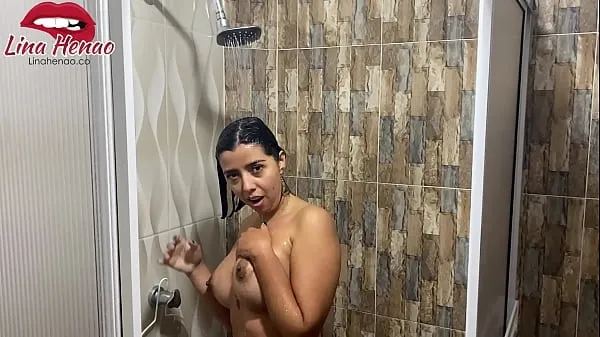XXX My stepmother catches me spying on her while she bathes and fucks me very hard until I fill her pussy with milk 에너지 영화