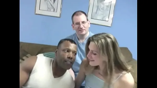 XXX Girl is blindsided by big black cock from behind and cock in mouth on hotel bed أفلام الطاقة