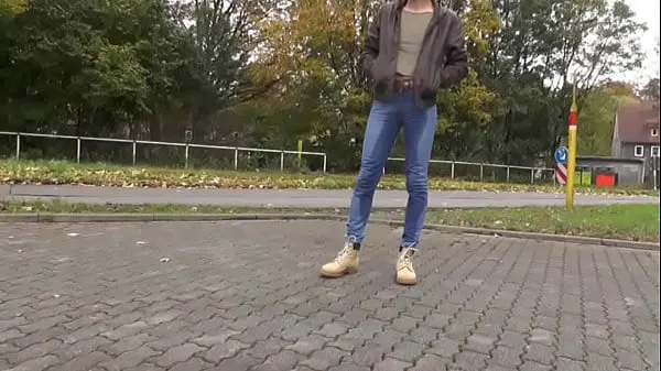 XXX pissing in jeans on public road energifilm