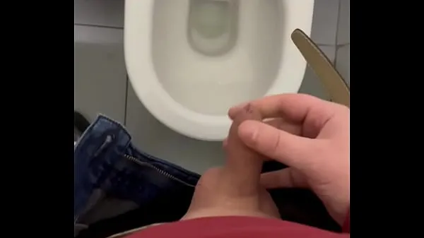 XXXClose-up of my dick cumming in a public toilet. Arriving at work, I could not rid myself of the thought that I really want to finish and shoot it on video. See what came of it in this video能源电影