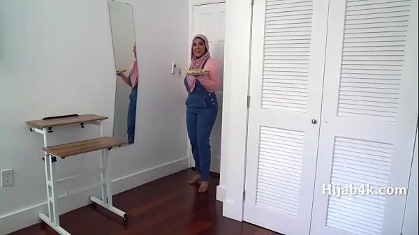 XXX Corrupting My Chubby Hijab Wearing StepNiece أفلام الطاقة