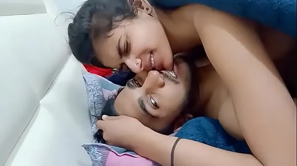 XXX Desi Indian cute girl sex and kissing in morning when alone at home energiefilms