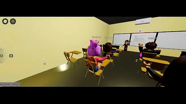 ภาพยนตร์ XXX Futanari fucks me in the classroom in front of the class in Roblox energy