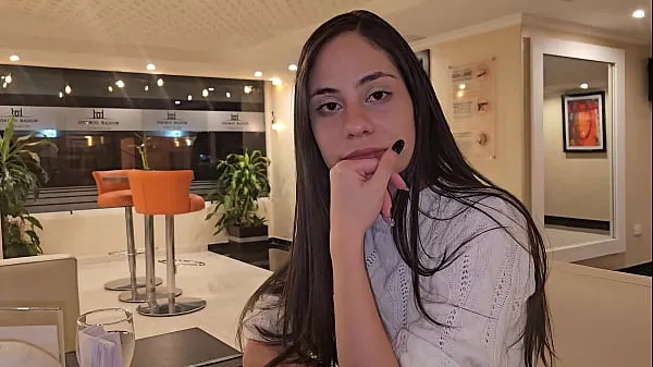 XXX I meet an old friend at a hotel and she invites me to her room energifilmer